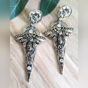 Gold Tone Bee Dangle Earrings